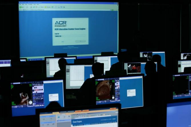 12 1 Màn hình chụp Xquang EIZO Đại học Xquang Mỹ