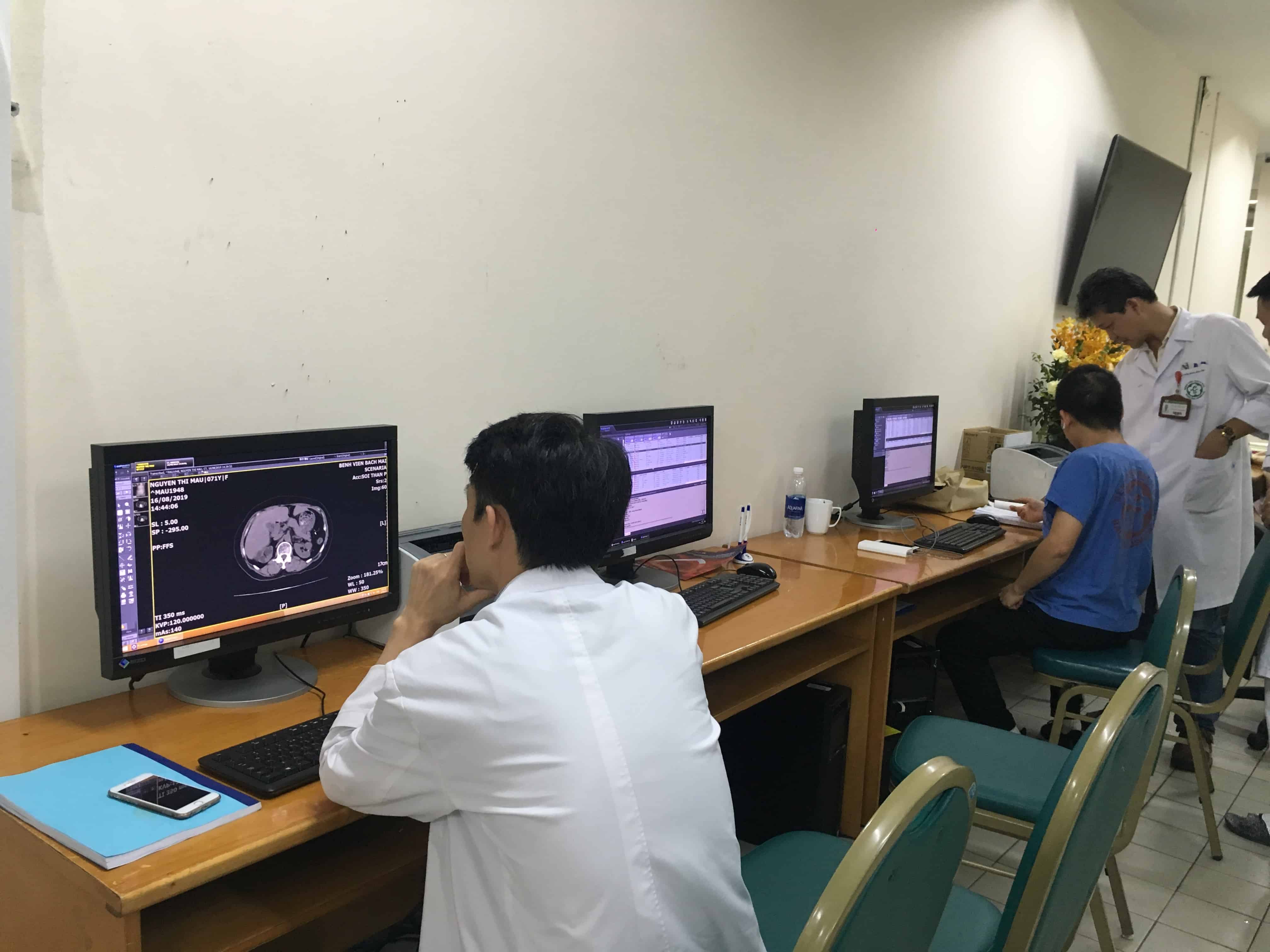 Màn hình PACS y tế Bệnh viện Bạch Mai